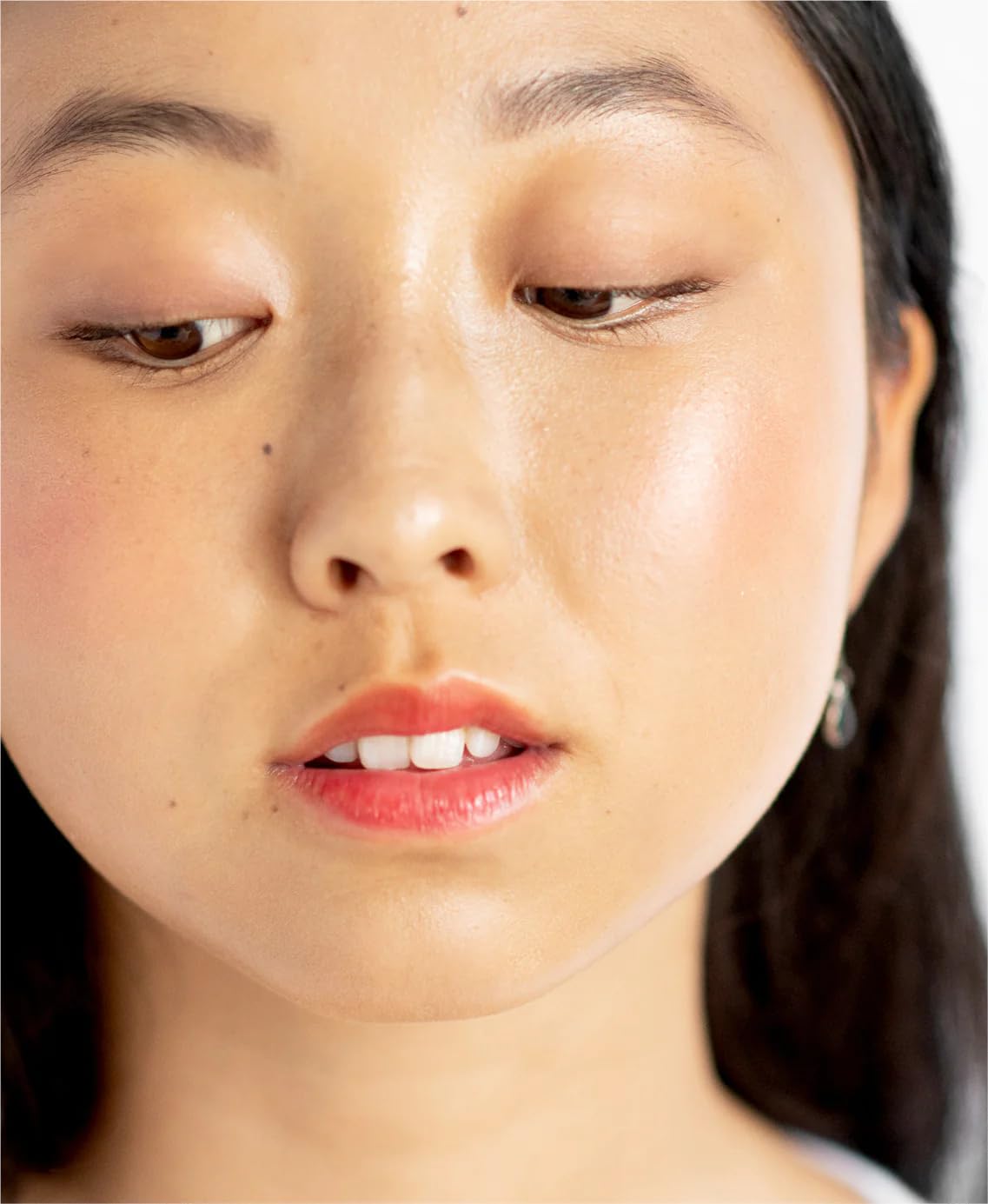 Ere Perez vegan cruelty-free label on packaging highlights clean beauty