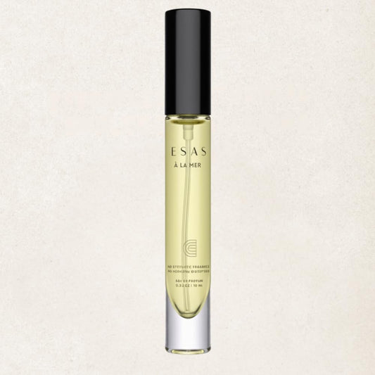 Esas Beauty NYC À La Mer bottle spray – Fresh, salty citrus fragrance for daily wear.