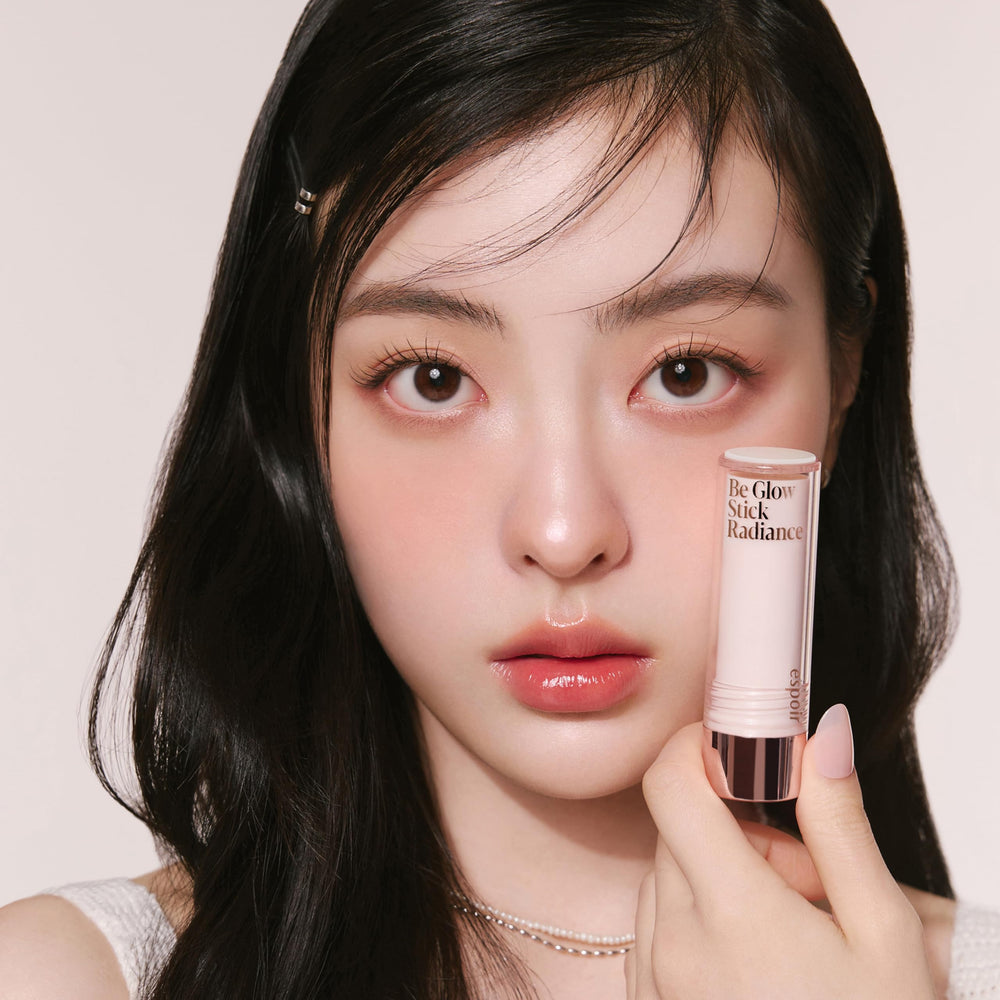 Espoir Be Glow Shading Stick Sunshine soft-shimmer finish for natural radiance.