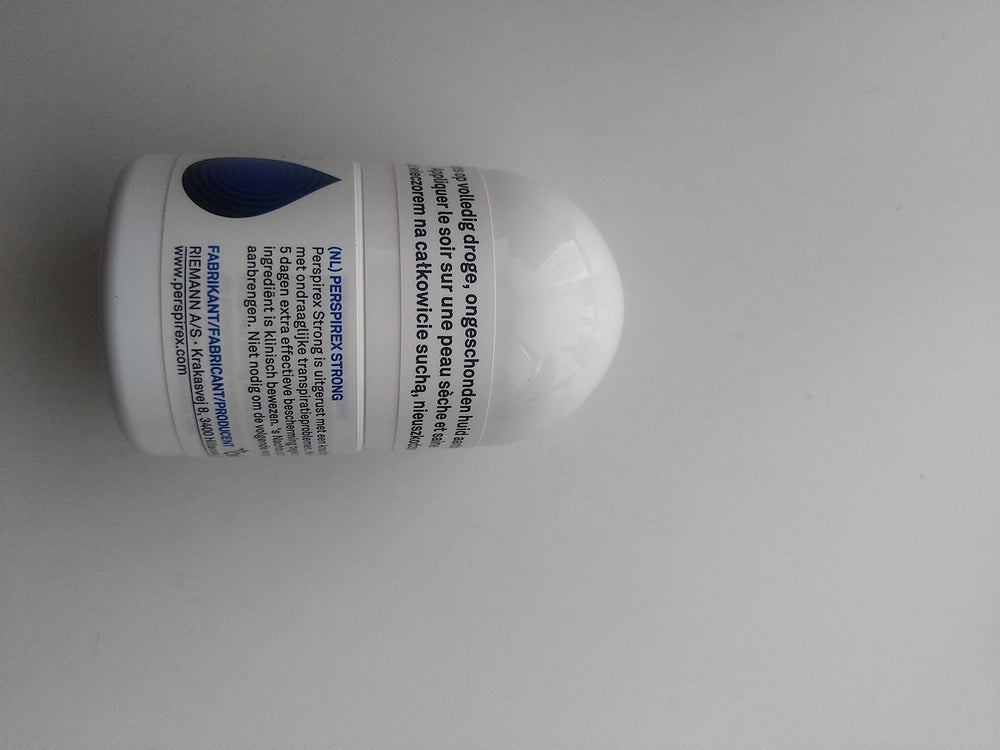 Etiaxil Strong long-lasting dryness concept demonstrates up to five days of protection.