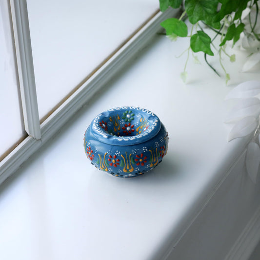 EVANILIFE colorful ceramic jar showcases vibrant patterns to brighten shelves.