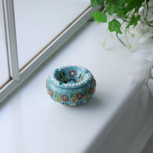 EVANILIFE handmade ceramic jar highlights craftsmanship and neat storage
