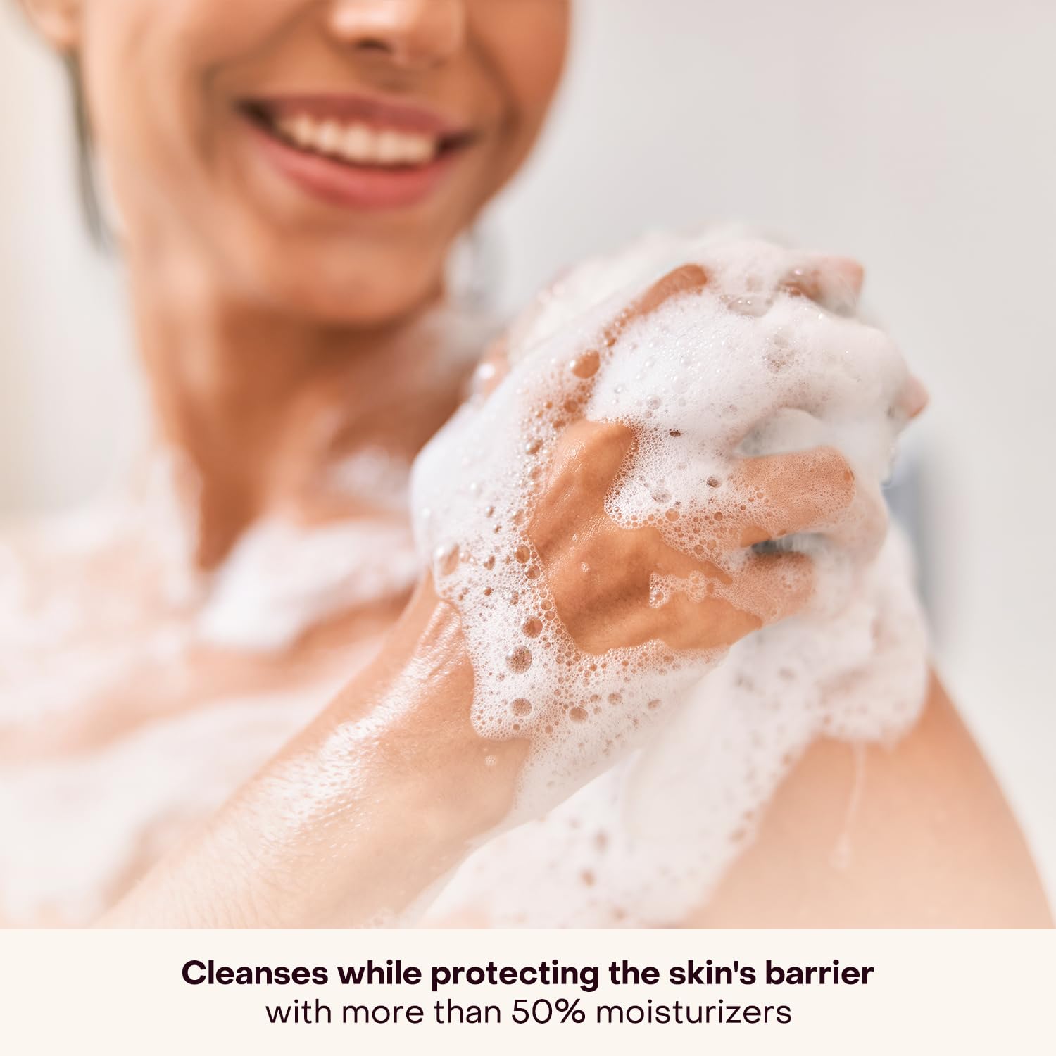 Creamy lather from Everist Body Wash Concentrate spreads across skin