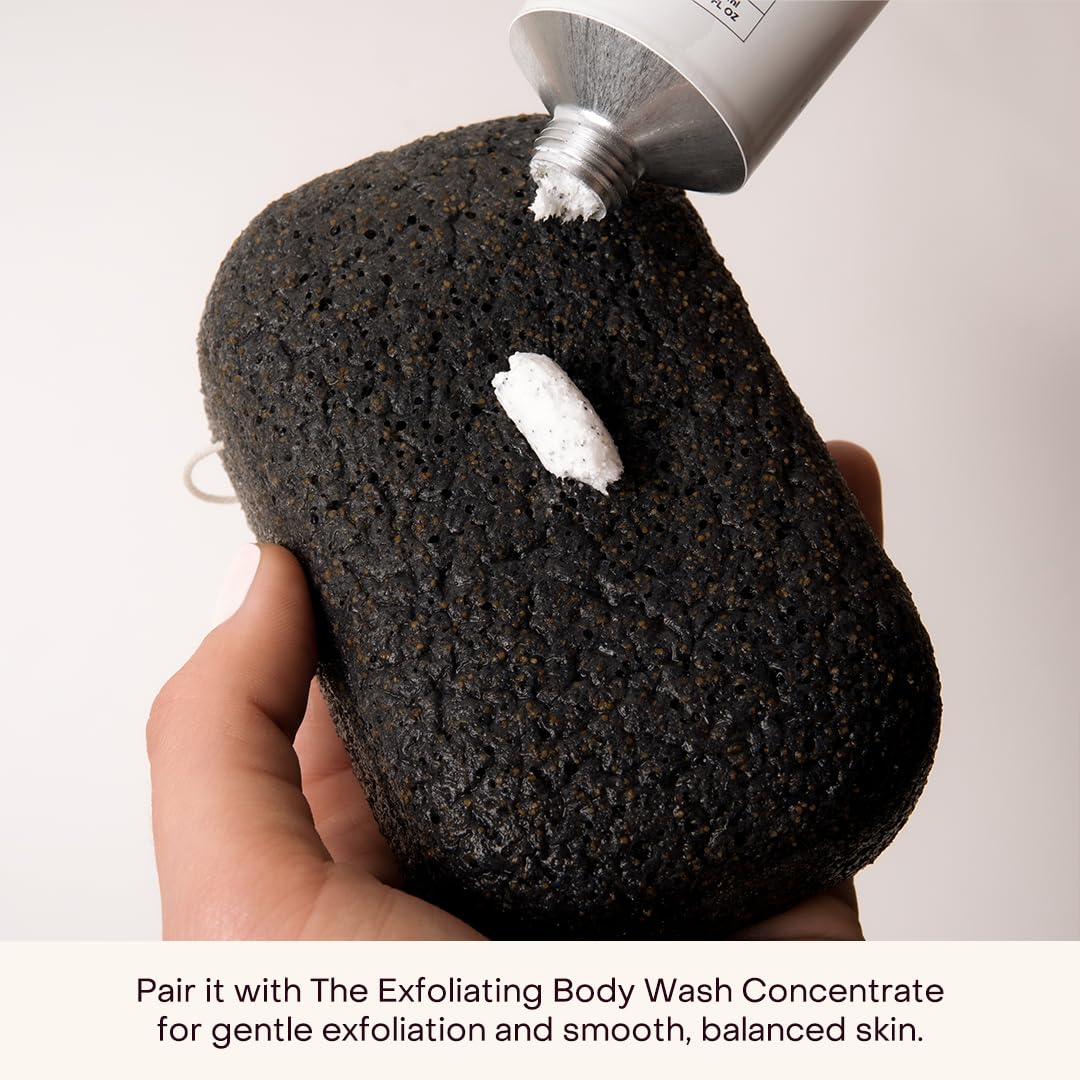 Everist charcoal walnut texture close-up showing natural exfoliation.