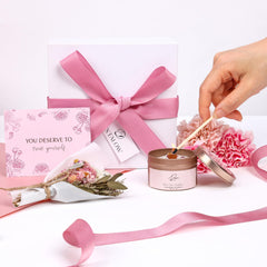 EXTALOW elegant gift box with bow showcasing the spa set.