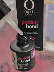 Extravaganza Nails 10ml clear primer on nail shows even base for flawless polish.