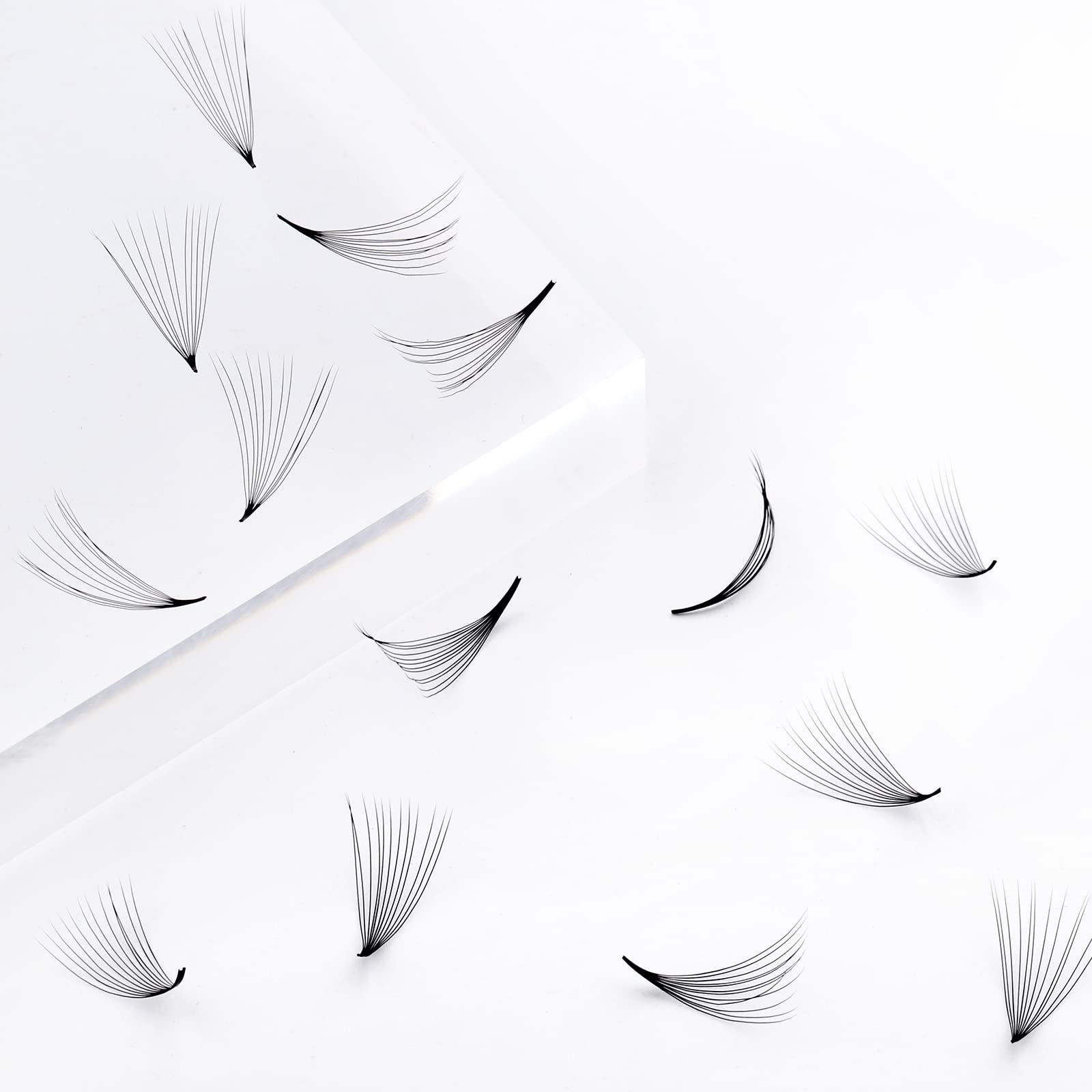 FADLASH Korean PBT material for high quality lash extensions.