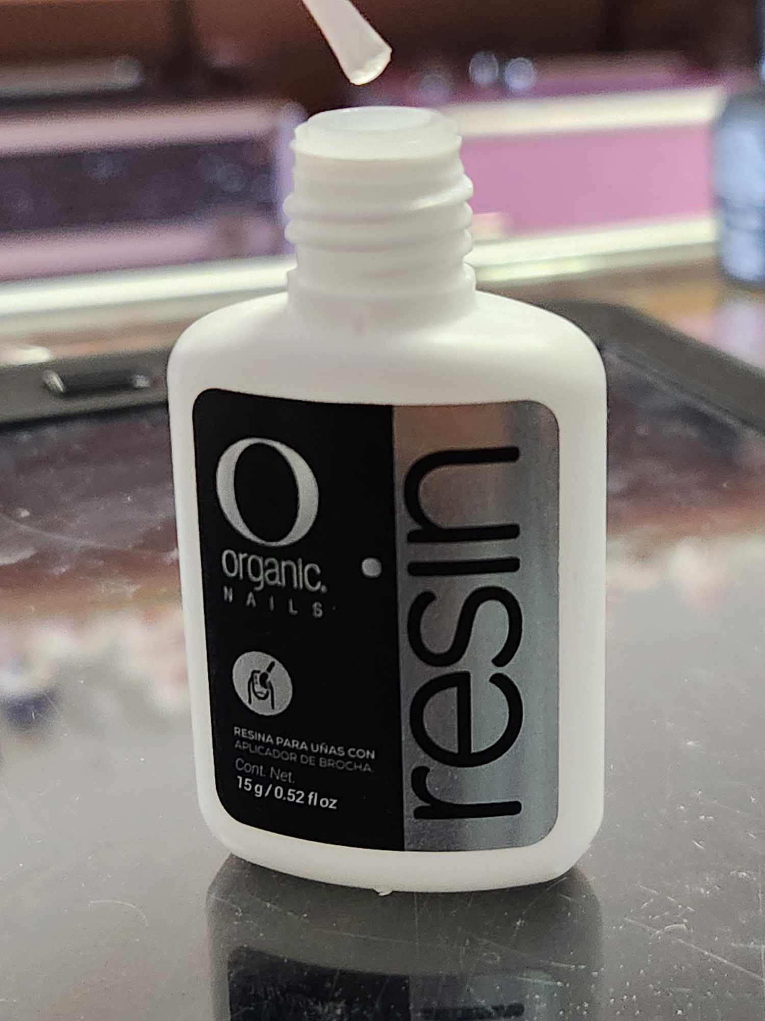 Fantasy Nails organic ingredients highlighted in a safe bonding solution for nails.