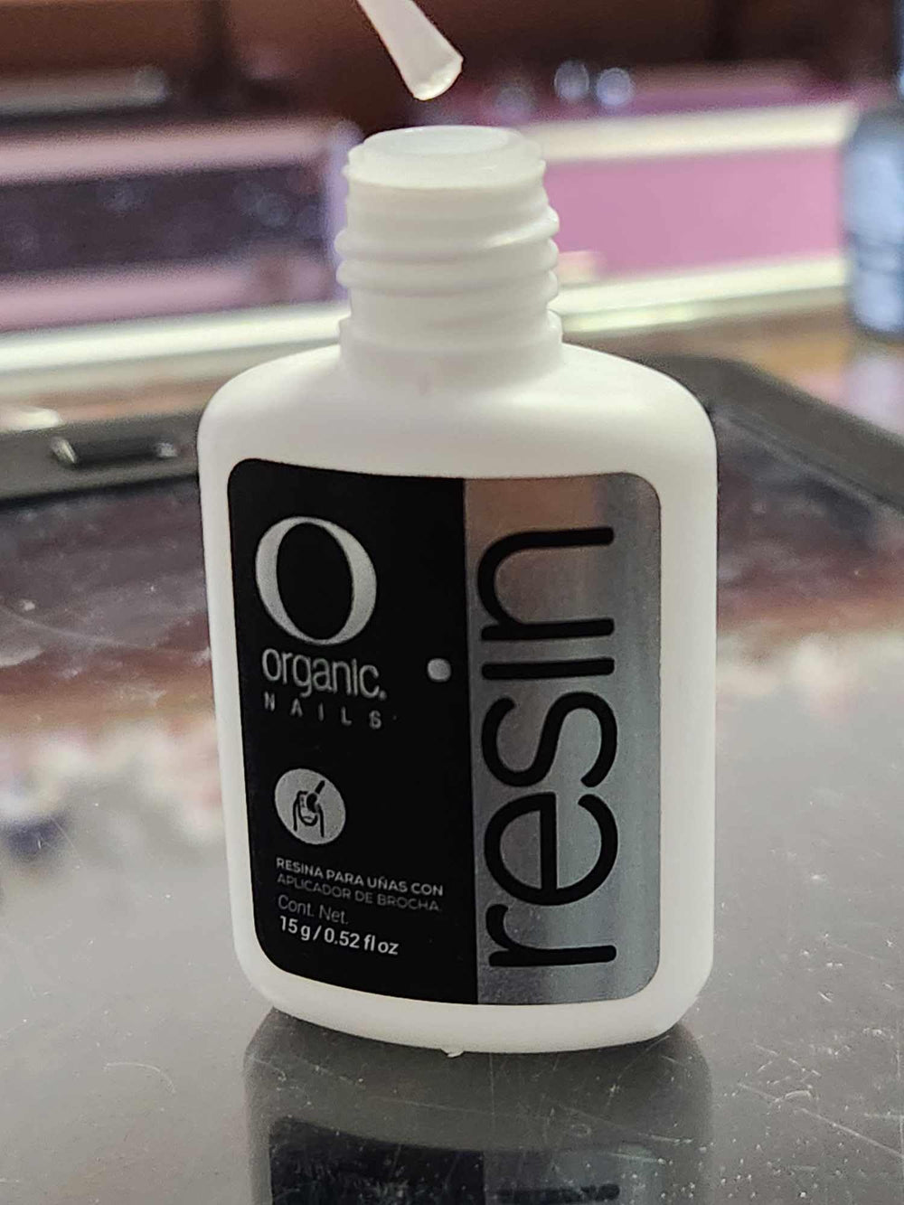 Fantasy Nails organic ingredients highlighted in a safe bonding solution for nails.