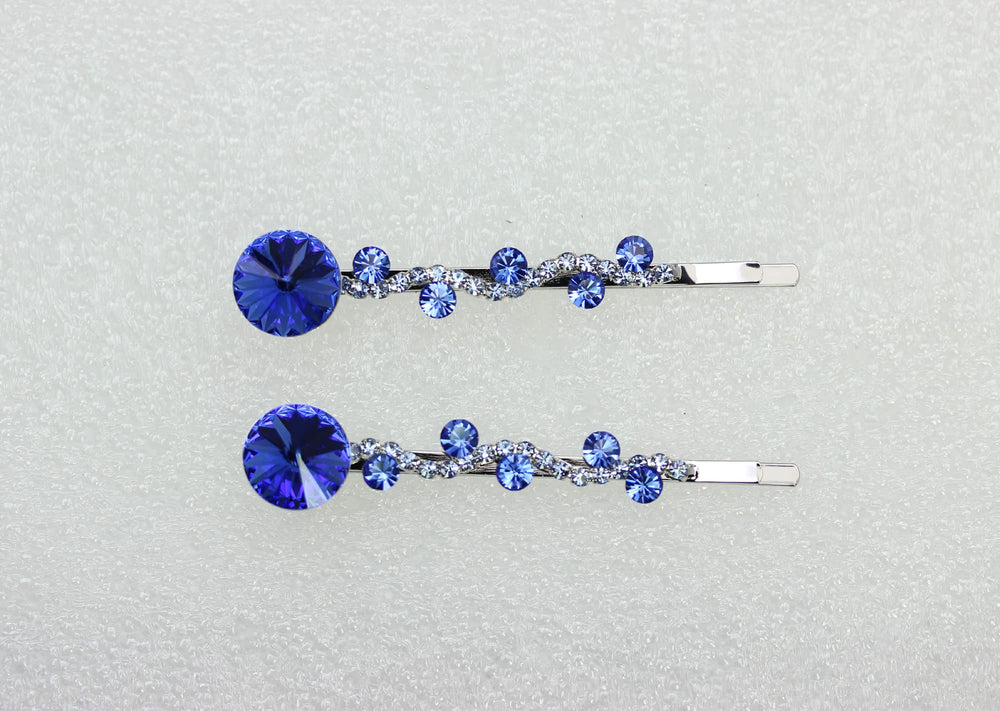 Faship blue sapphire crystal hair clip close-up showing shimmering detail