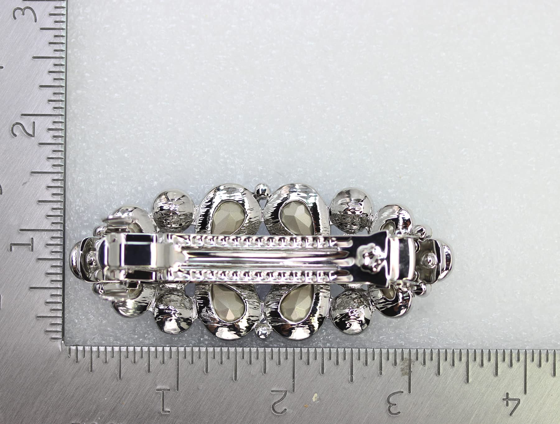 Faship delicate barrette packaging suggests gift-ready bridal accessory.