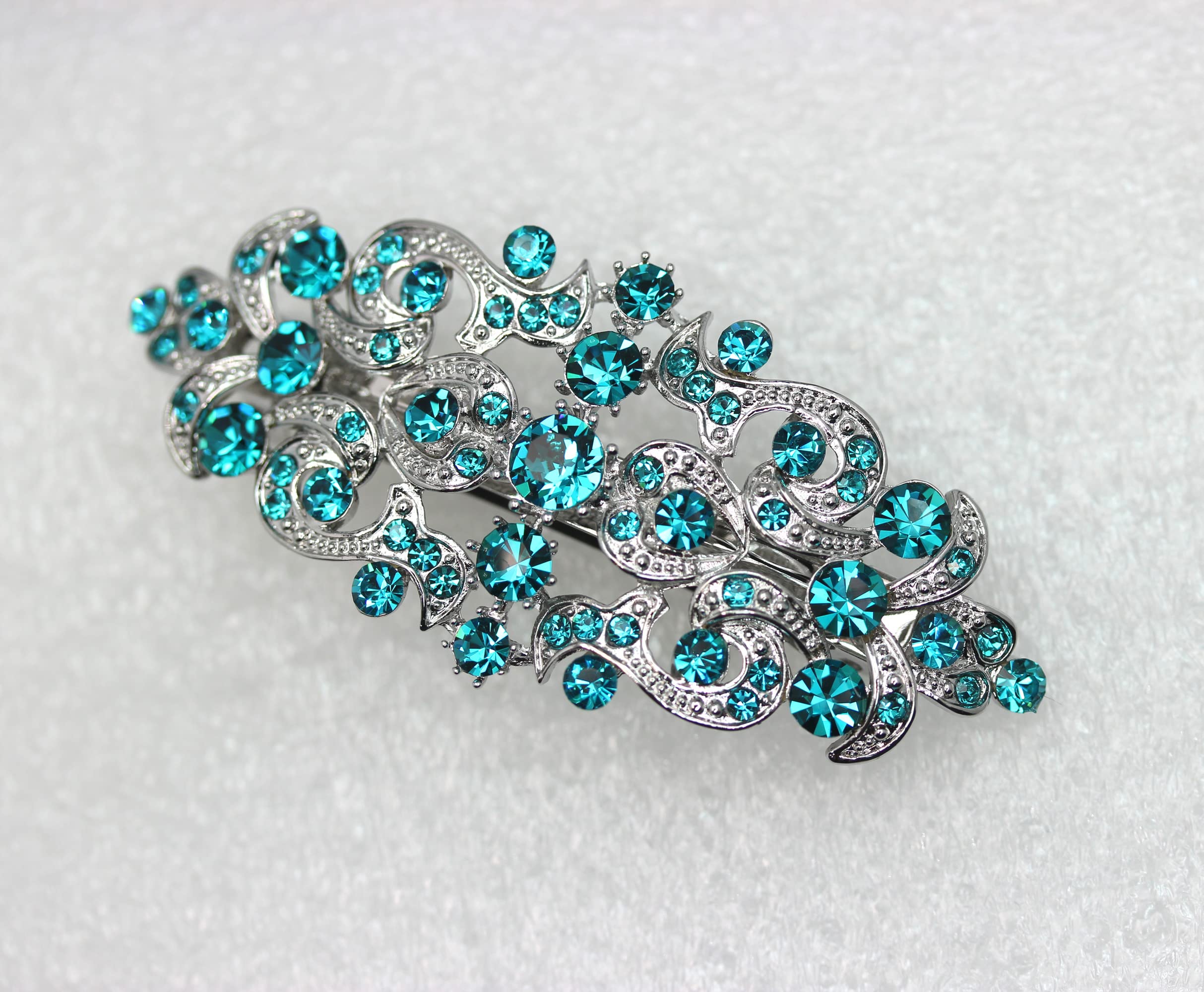 Faship Malibu rhinestones catch light for party-ready shine.