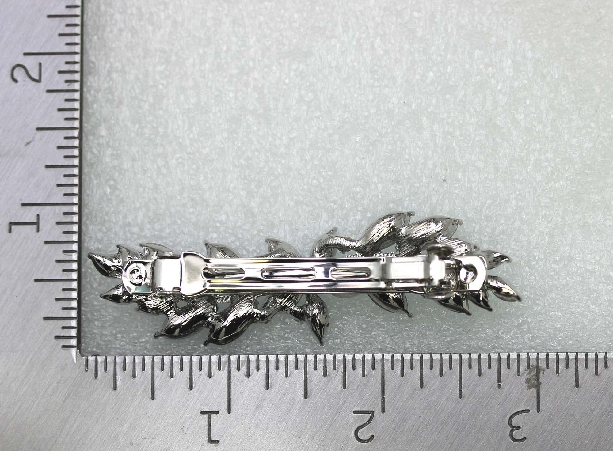 Faship Sparkling rhinestone barrette adds subtle glamour for occasions