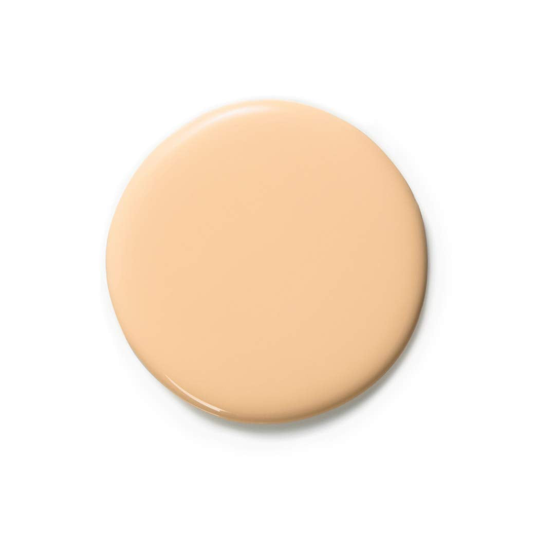 Feel Foxy Flawless Stay Foundation on skin for seamless blend and long-lasting finish