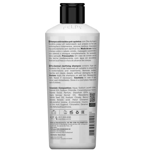Felps Professional Clarifying Shampoo tube application shows even distribution before treatment.