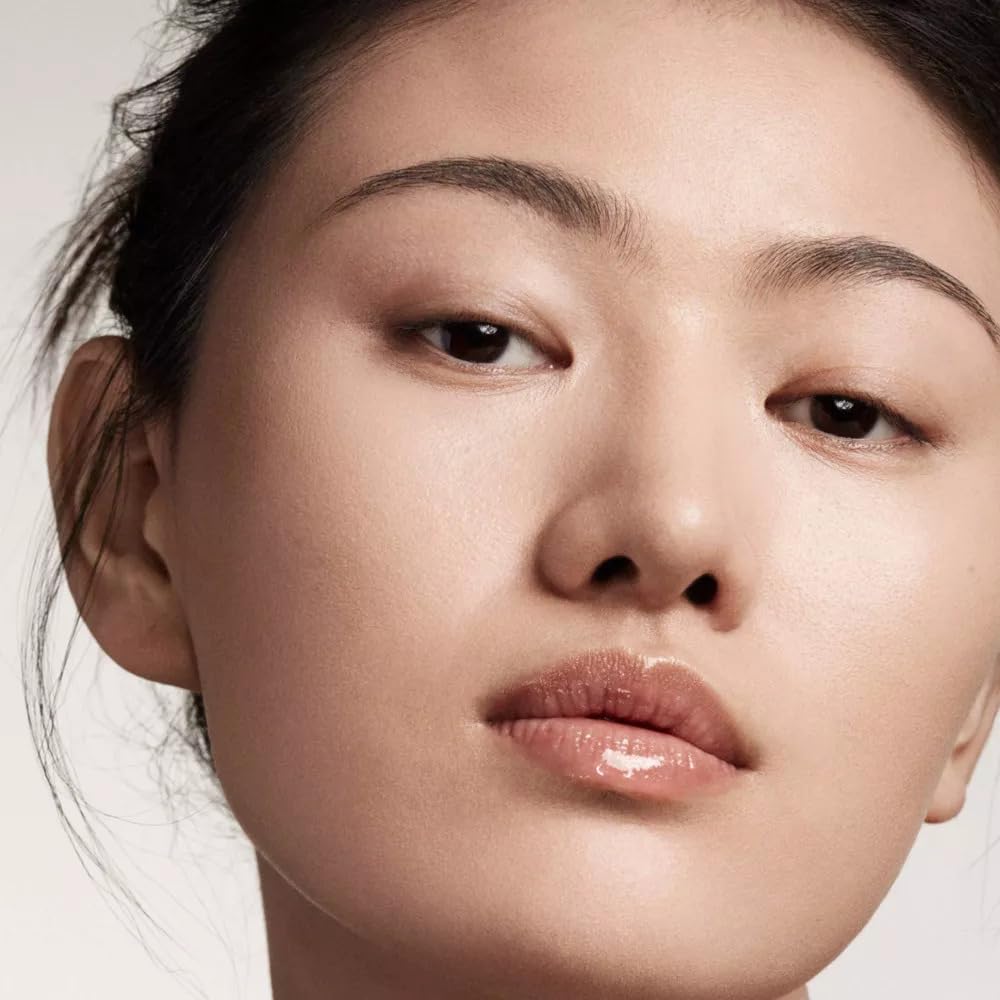 Fenty Beauty Pro Filt'r Soft Matte Foundation packaging detail highlighting design