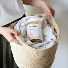 Fer à Cheval Marseille Soap Flakes for soap making enables customization of scents and colors