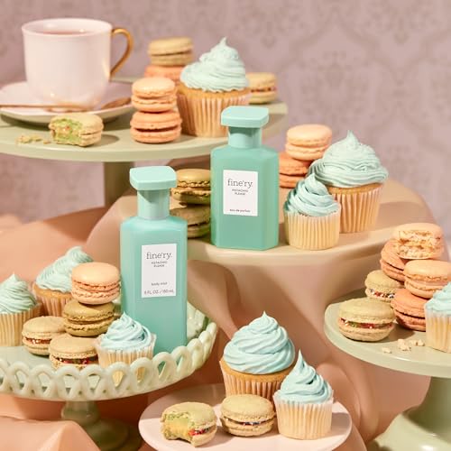 Fine'ry Pistachio Please spray action highlighting creamy vanilla notes for warmth.