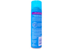 Humidity-resistant Finesse hairspray demonstrates anti-frizz performance.