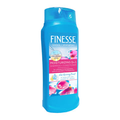 FINESSE Restore 2in1 bottle pouring to deliver easy moisturization.