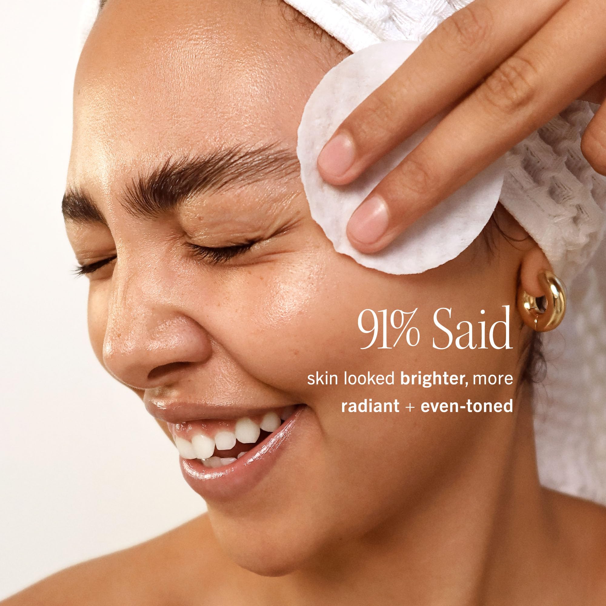 First Aid Beauty Radiance Pads pores refinement for a smoother makeup base.