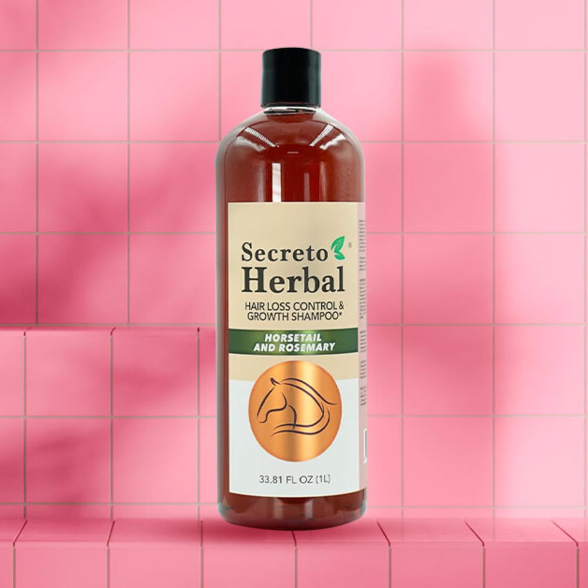 Five Brothers Secreto Herbal Shampoo bottle close-up highlighting horsetail and rosemary for vitality.