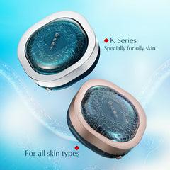 FLORASIS Fairy Peach Blossom Powder provides a soft, pore-minimizing matte look.