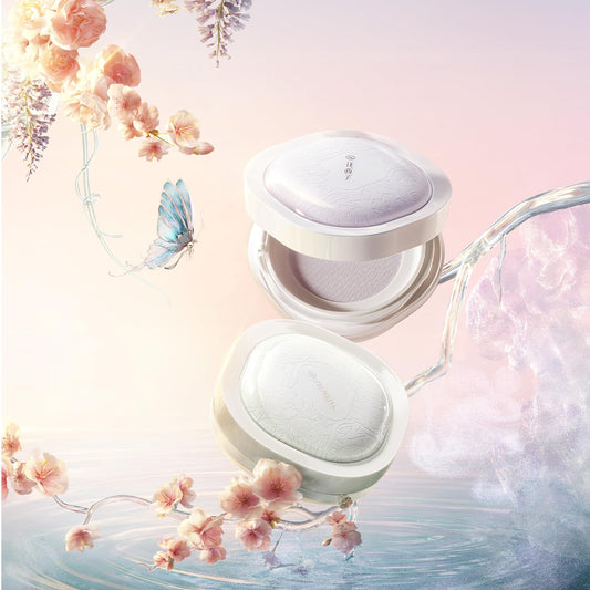 Florasis Flawless Jade Matte powder texture swatch reveals airy, natural finish.
