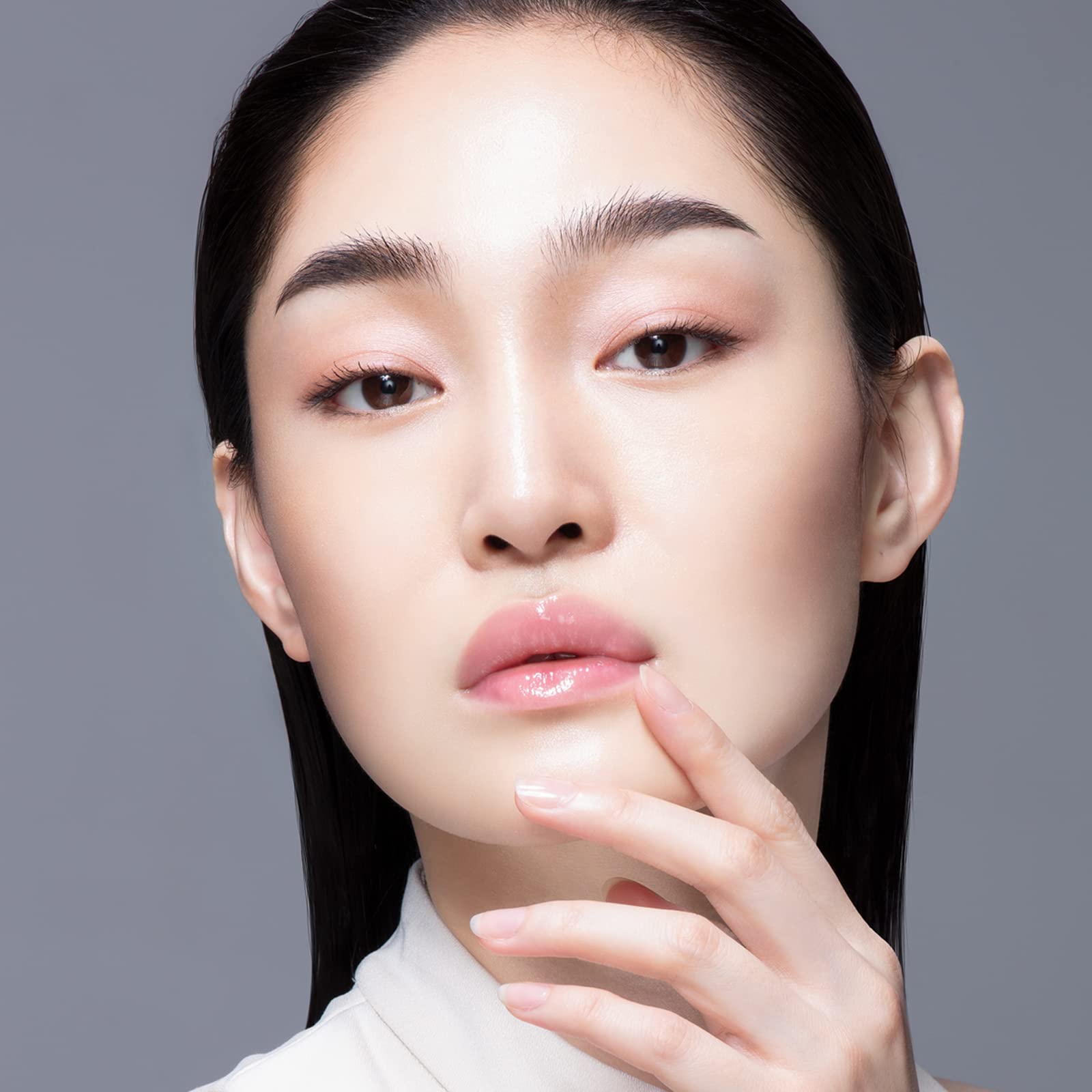 FLORASIS lip balm glide formula provides even, non-greasy coverage.