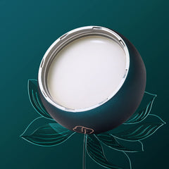 FLORASIS sophorae radix extracts soothe delicate lips with natural care.