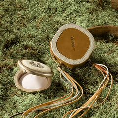 Talc-free formula is gentle on sensitive skin.