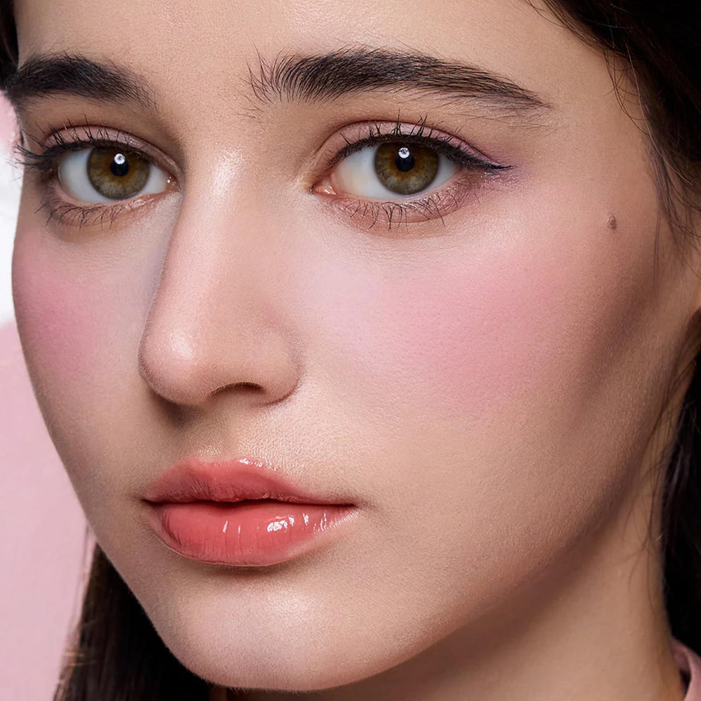 Flower Knows Butterfly Cloud Collar pearwood swatches ideal for warm, natural-looking contour.