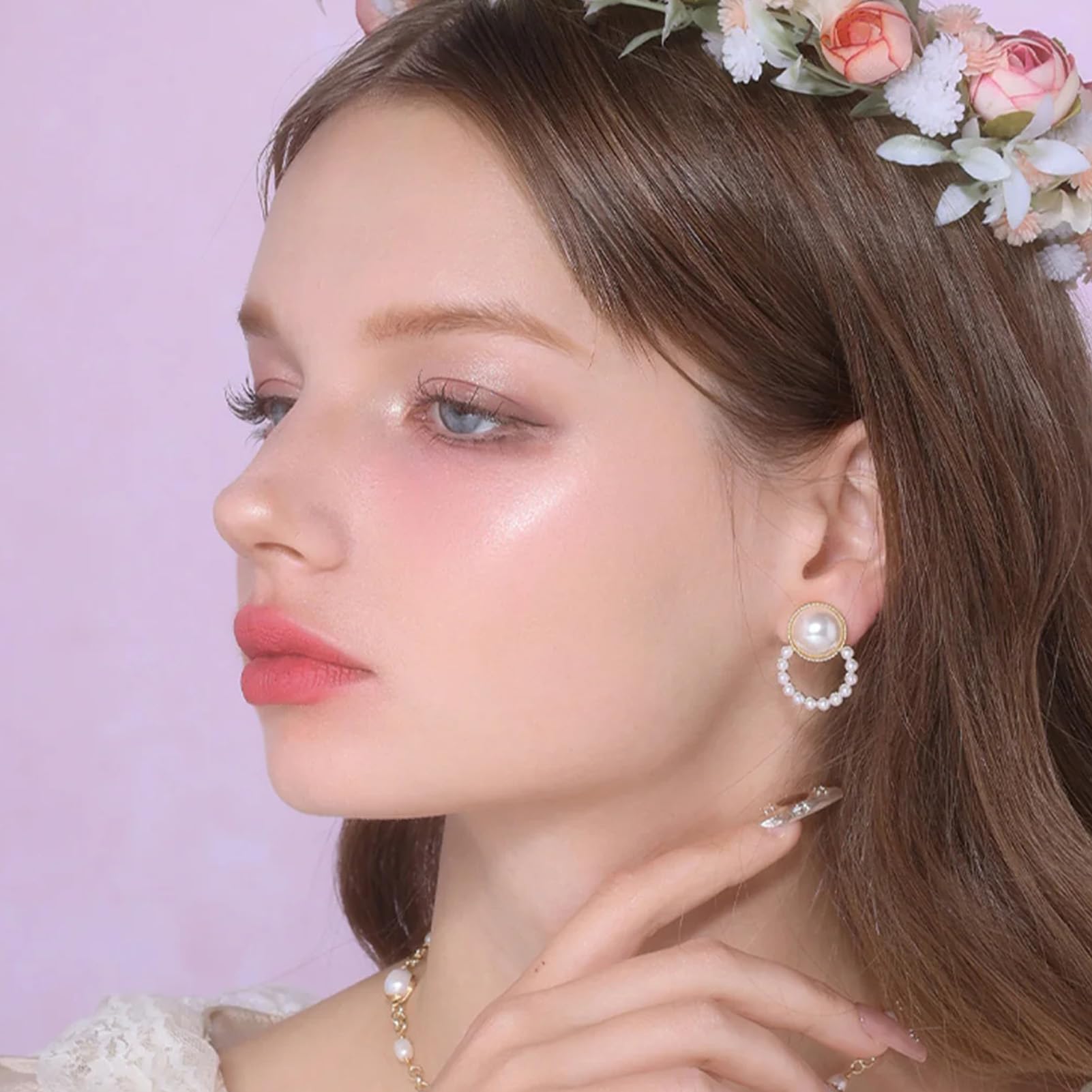 Packaging close-up of Flower Knows Little Angel highlighter shows premium feel
