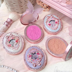 Flower Knows Midsummer Fairytales buildable-powder enables customizable coverage