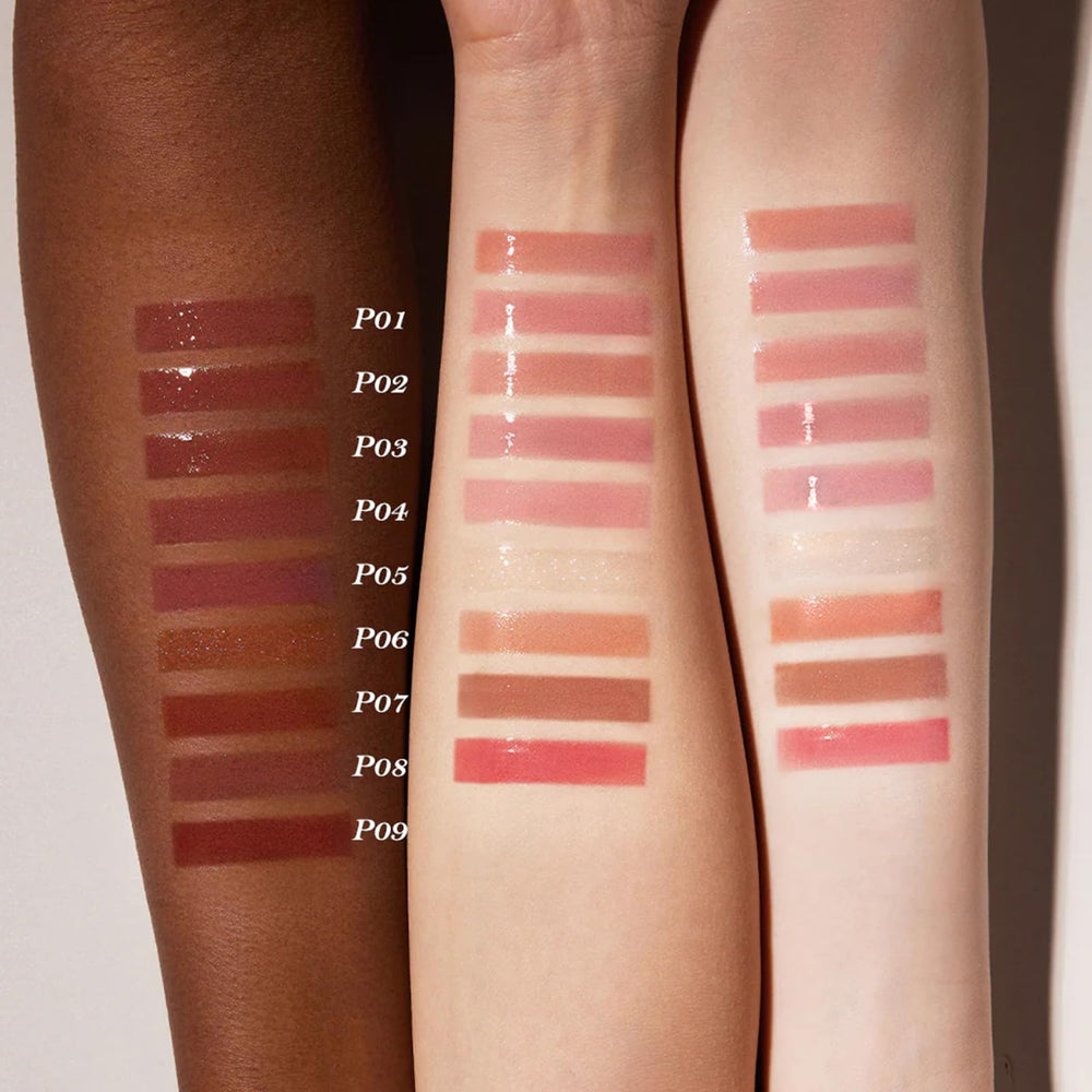 Flower Knows Shell's Jewel Lip Glaze applicator demonstrates smooth glide without stickiness.