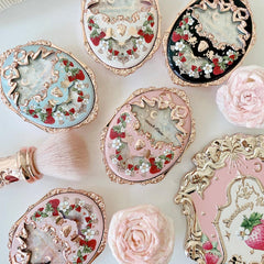 Soft, long-lasting color ideal for everyday wear with rosy hues.