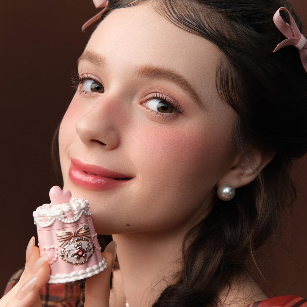 Flower Knows The Sweetie Bear Lip Jelly highlights dessert-inspired packaging and whimsical charm.