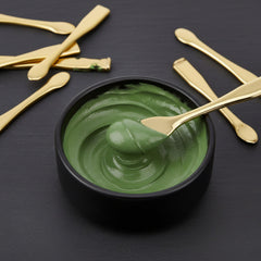 FOMIYES mini travel spatula ideal for on-the-go skincare routines.