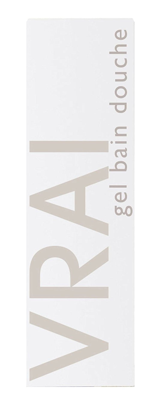 Fragonard Vrai label close-up highlighting bergamot and herbal notes.