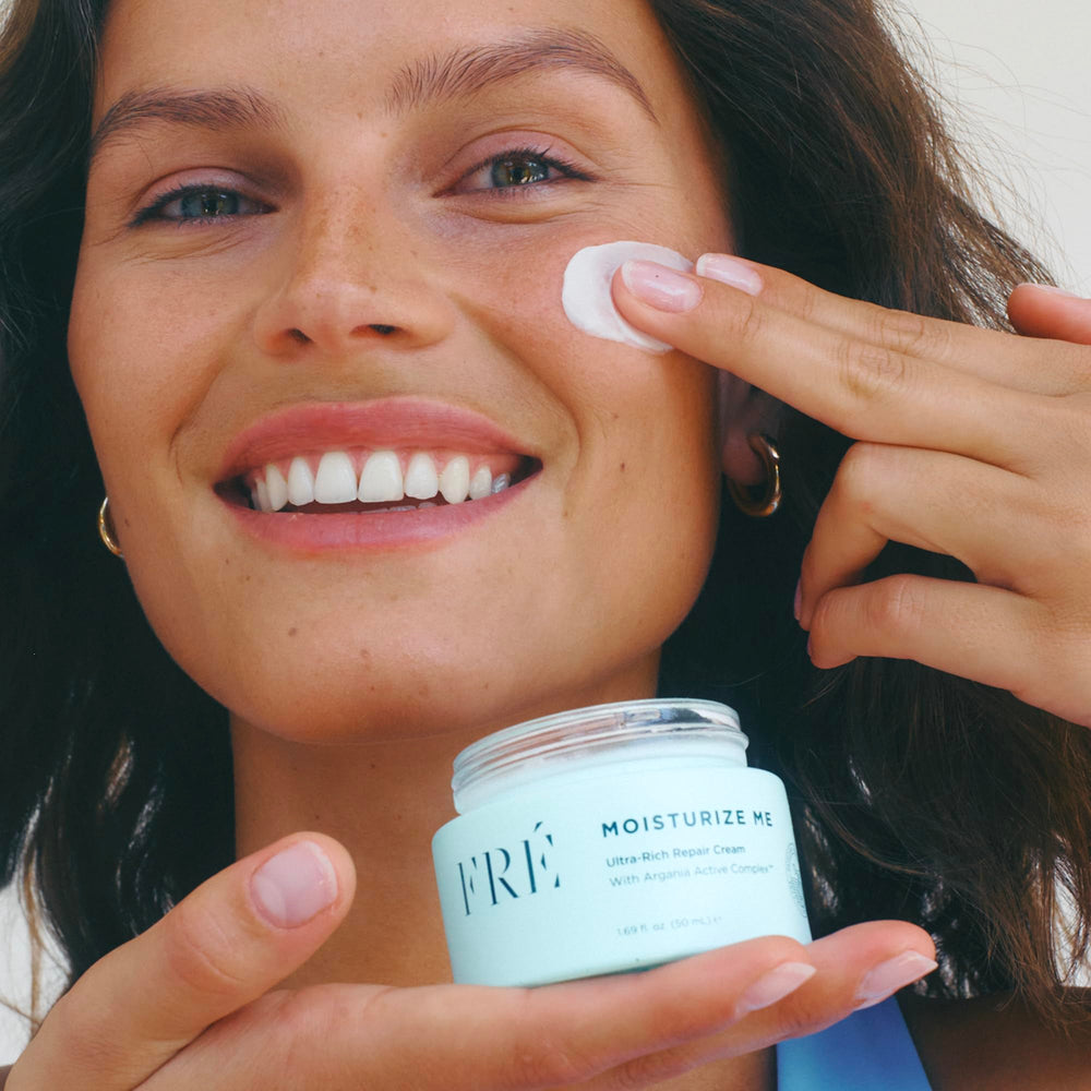 FRÉ Argania Active Complex bottle emphasizes antioxidant protection and skin resilience.
