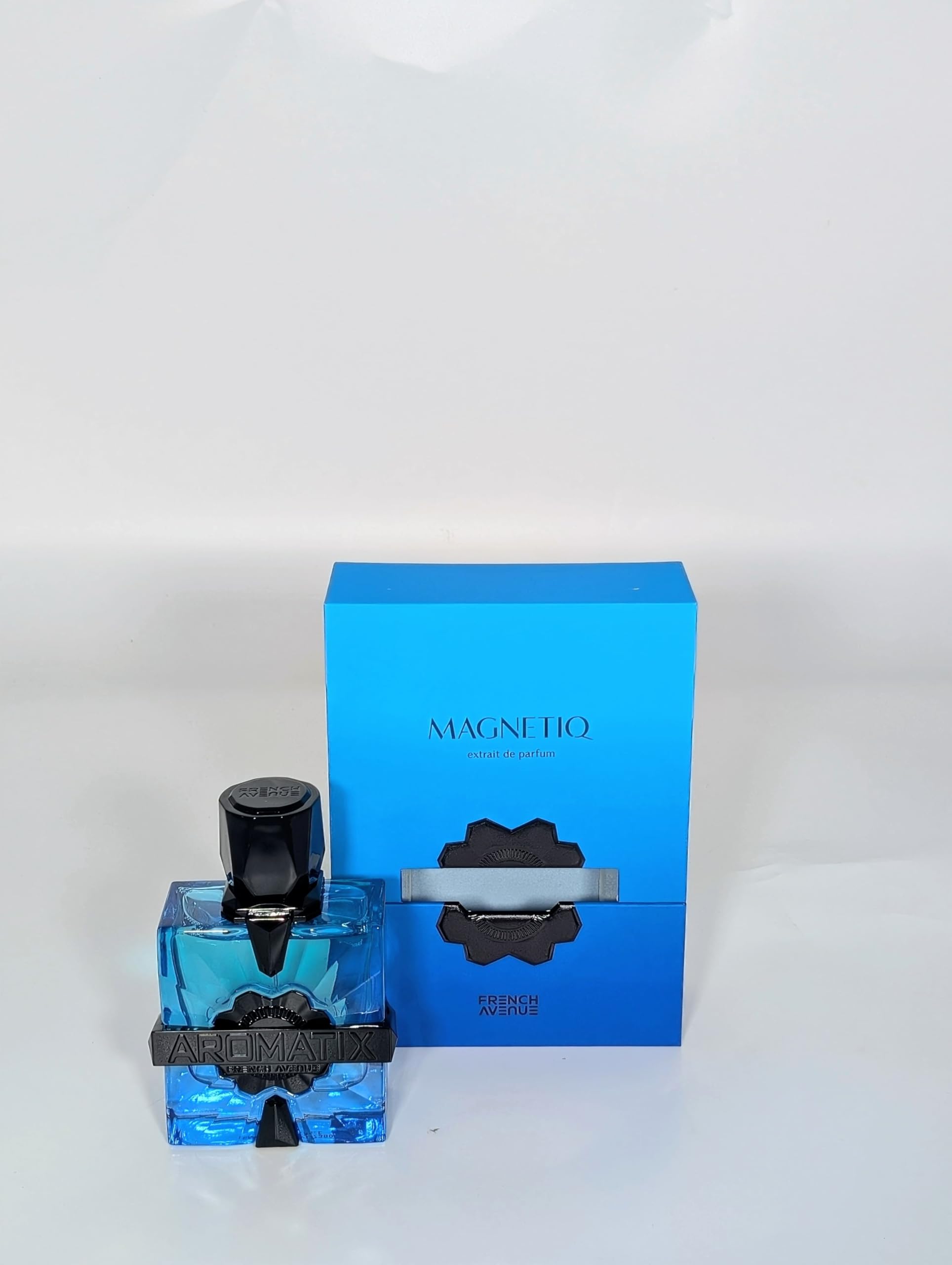 French Avenue Magnetiq heart notes of orange blossom and iris for refined elegance.