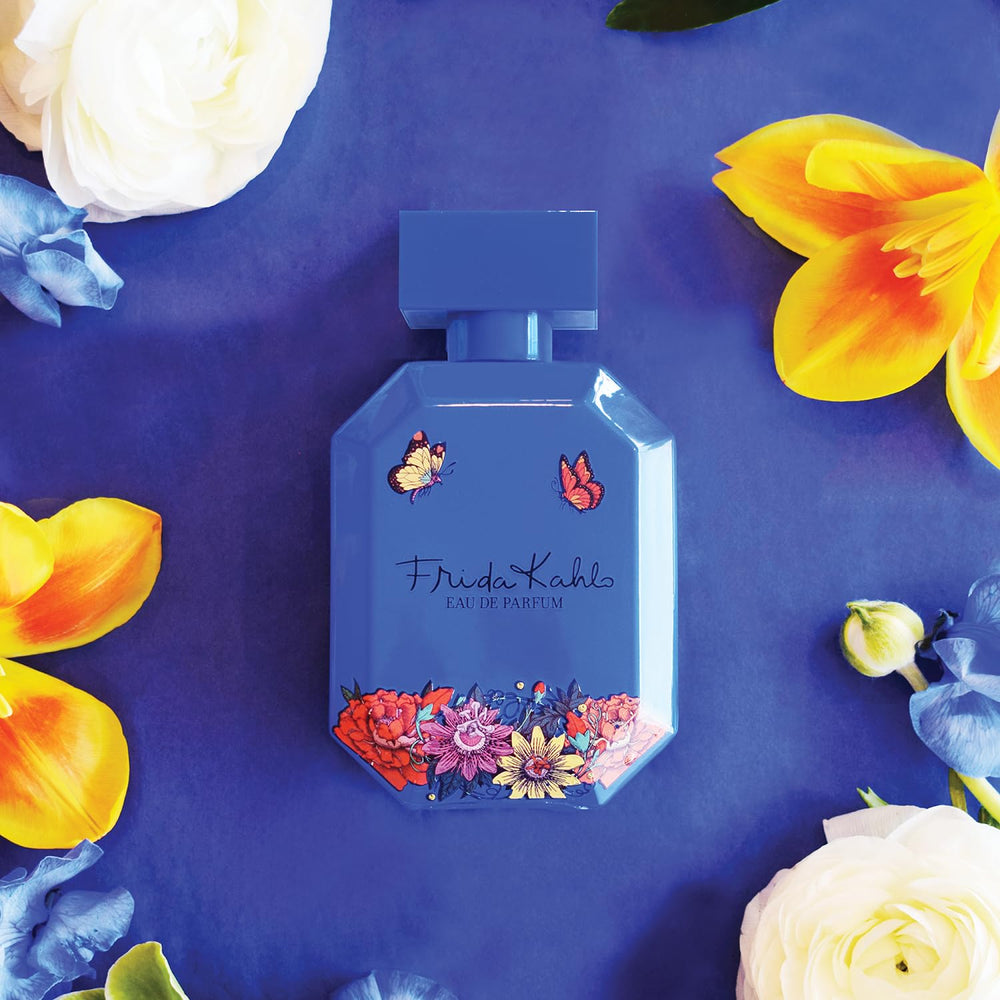 Frida Kahlo Blue Deluxe Edition lacquered cap adds a premium touch.
