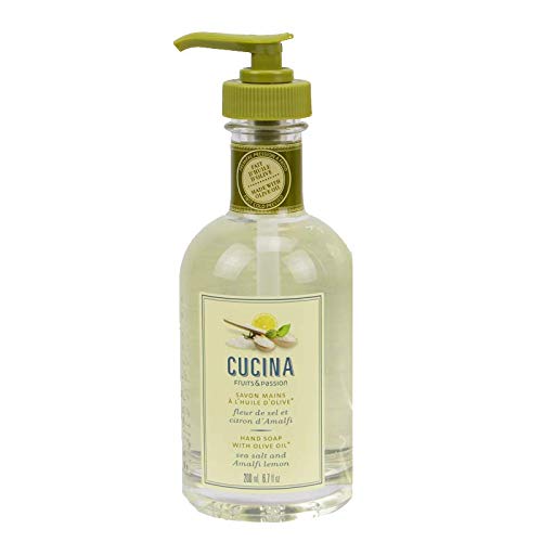 Fruits and Passion Cucina hand soap pump, biodegradable formula for eco-friendly care.