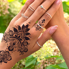FUNTATTOO lace-pattern henna sticker on skin for bold yet refined design
