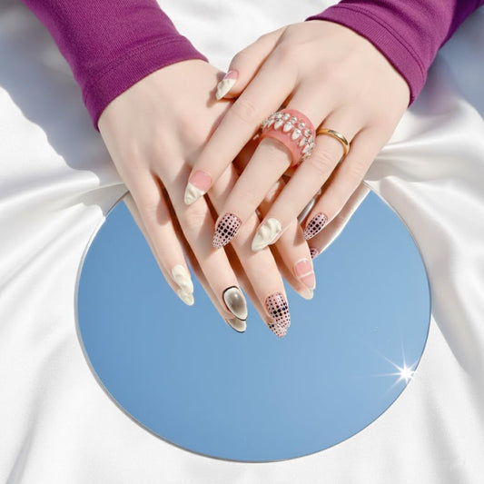FURNUNUBI close-up of 3D oval ombre nail, handcrafted depth and color contrast