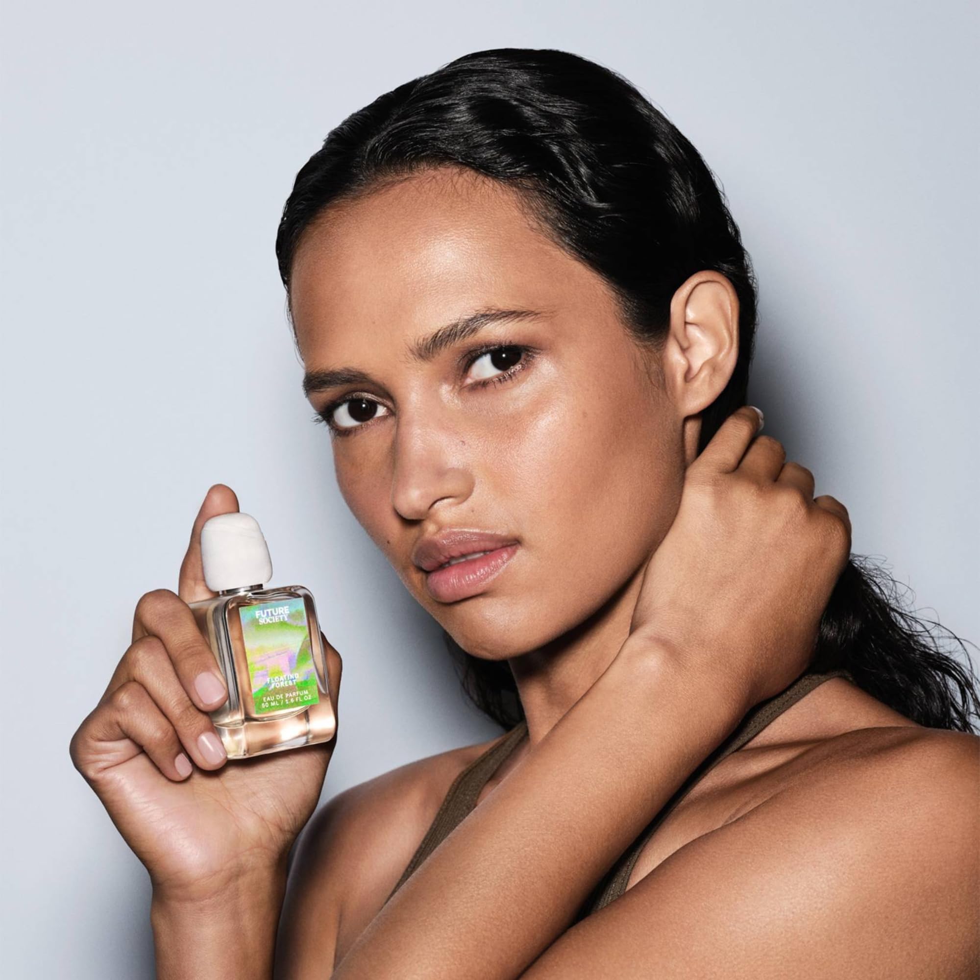 Future Society Floating Forest perfume note bergamot, offering crisp daytime freshness.