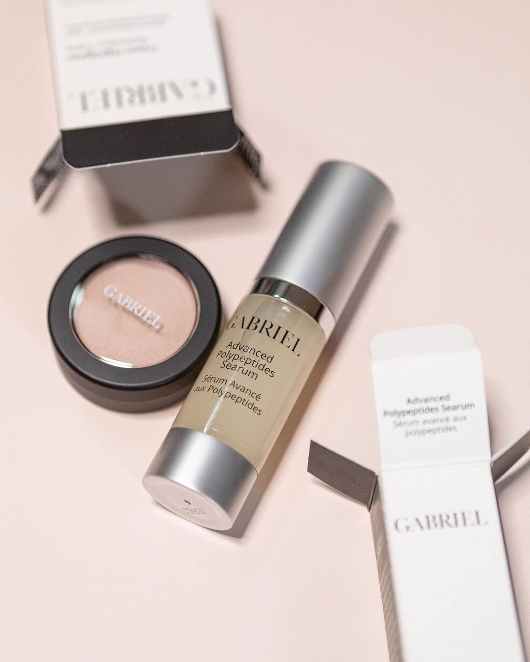 Rosemary extract component of Searum for a fresh aroma and care