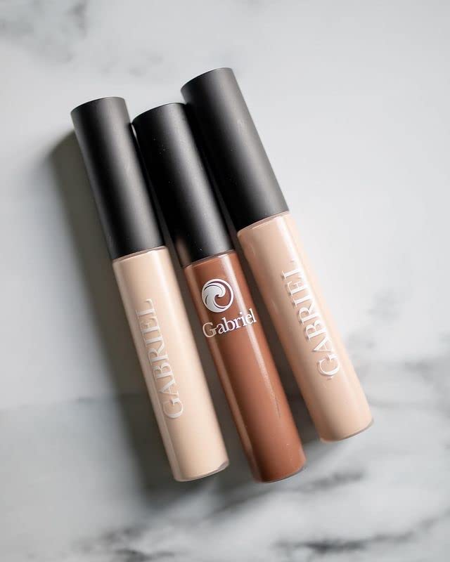 Gabriel Cosmetics Cream Concealer natural finish appearance under lighting for an effortlessly smooth complexion