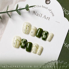 GAOY matte top coat delivers a velvety finish for chic nails