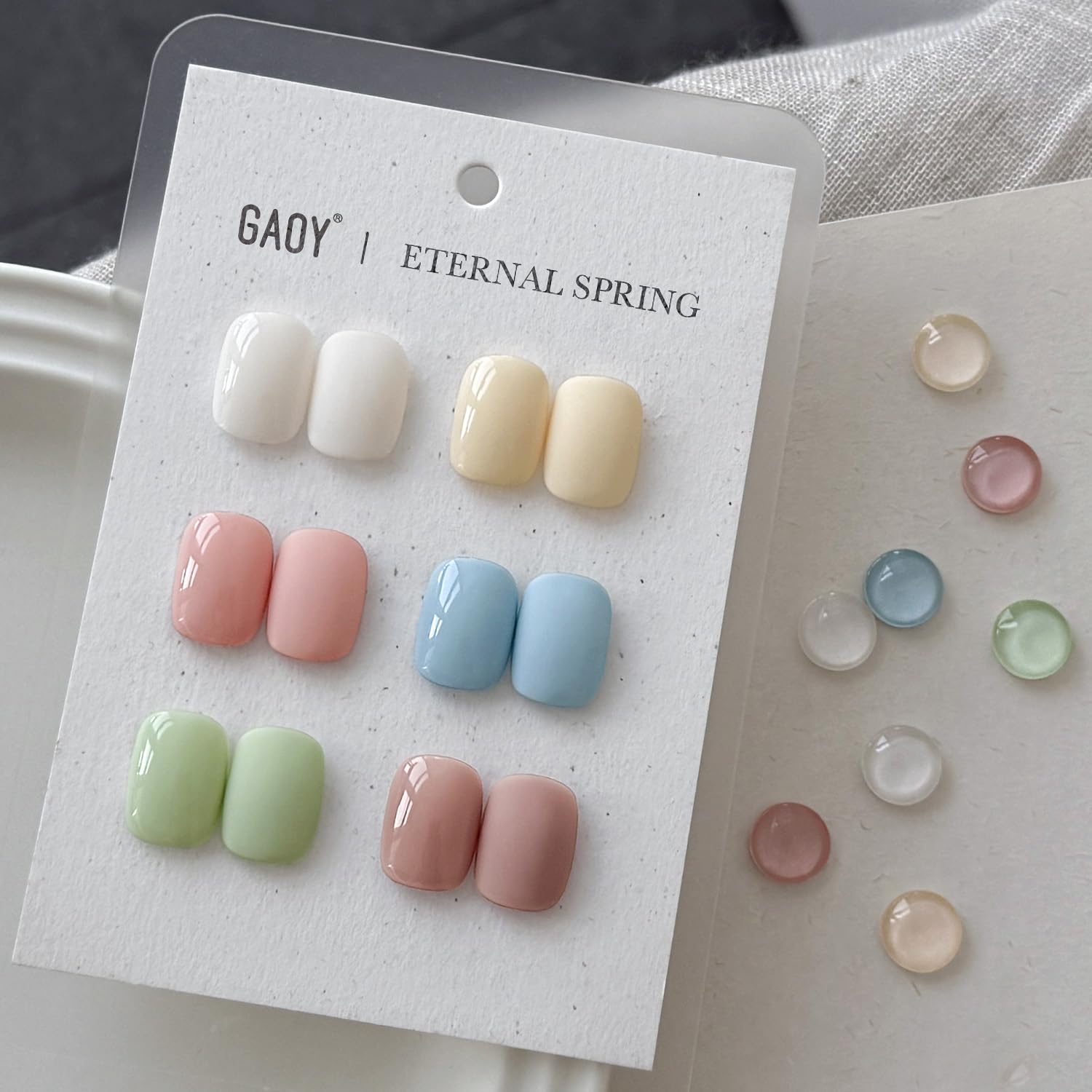 GAOY Pastel Spring gel polish green bottle for DIY nails and versatile color options